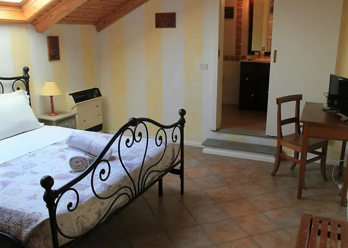 Dei Tigli Nocleg ze śniadaniem Serravalle d'Asti